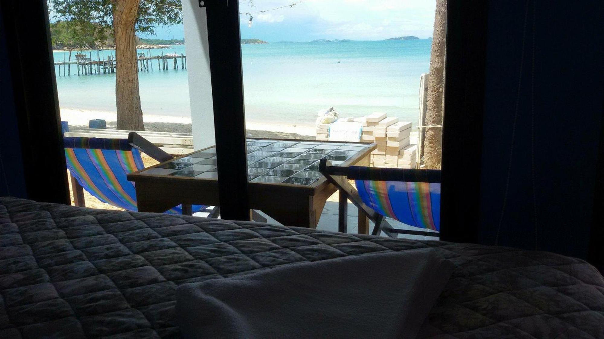 ลุงดำฮัทบีช Hotel Koh Samet Екстериор снимка