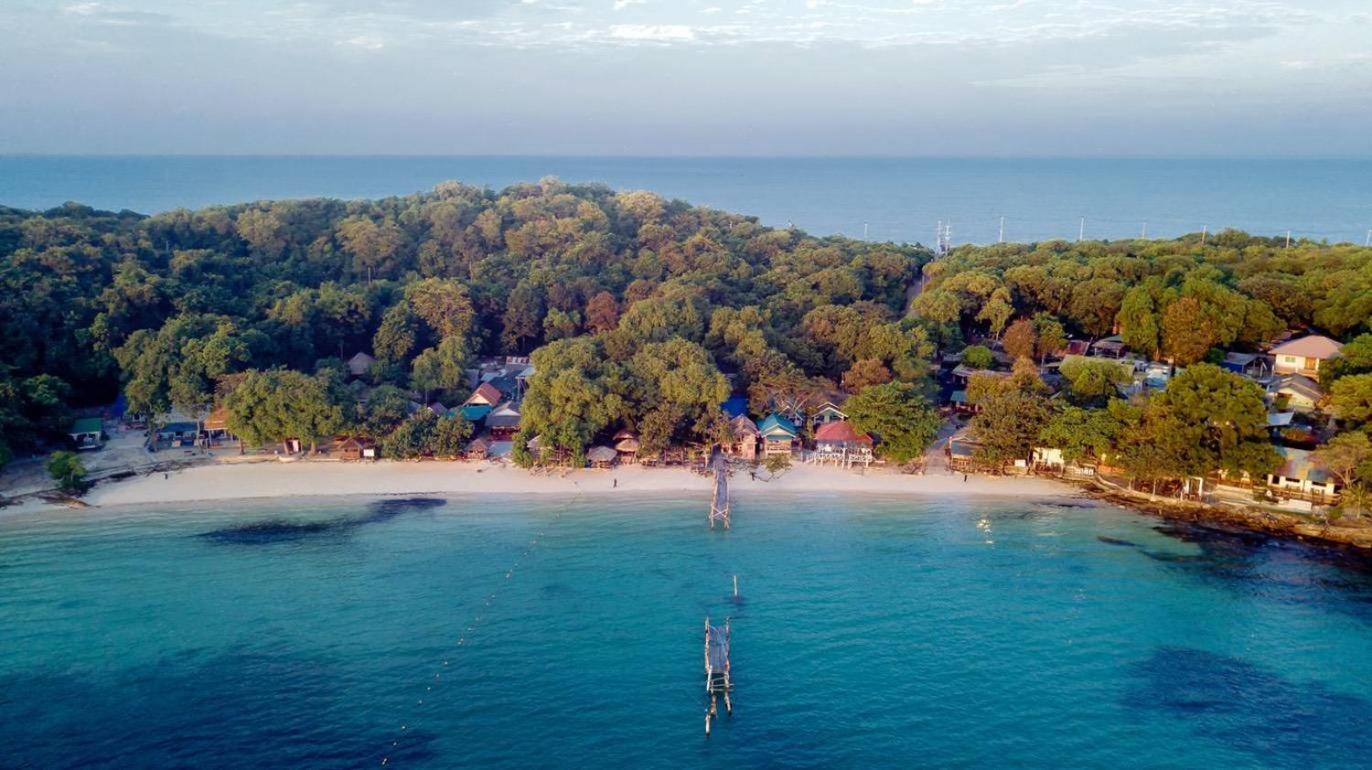 ลุงดำฮัทบีช Hotel Koh Samet Екстериор снимка