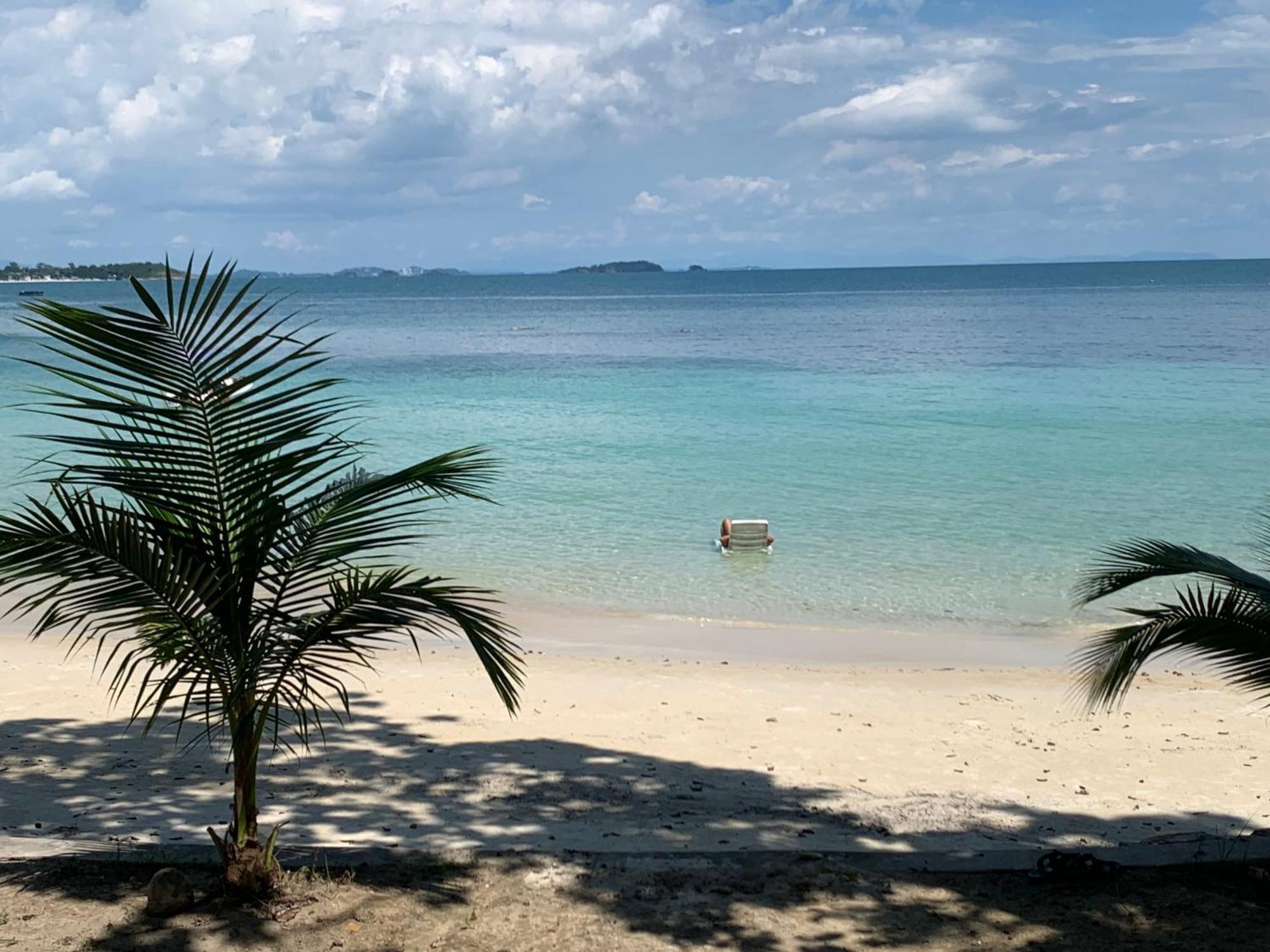 ลุงดำฮัทบีช Hotel Koh Samet Екстериор снимка
