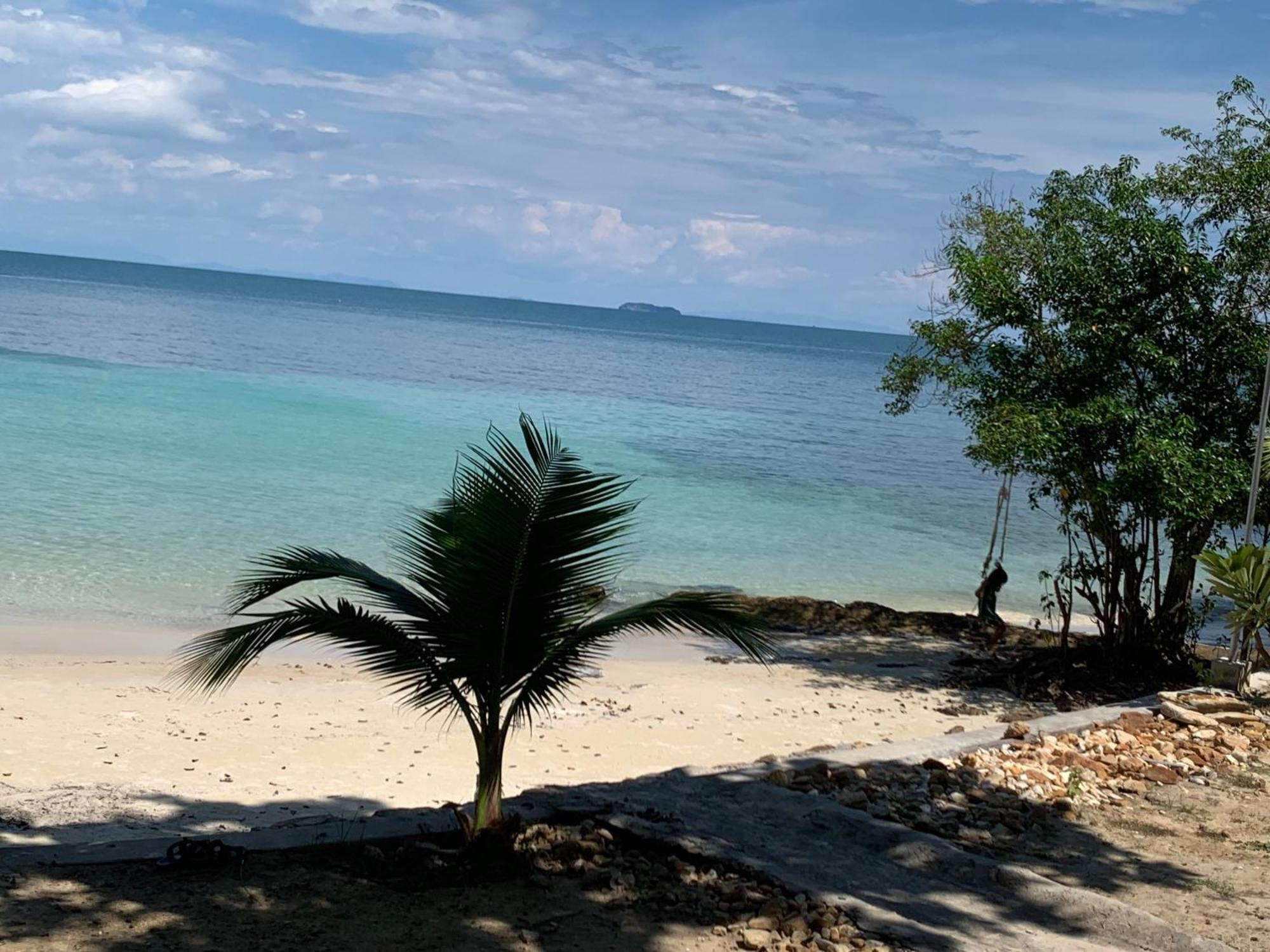 ลุงดำฮัทบีช Hotel Koh Samet Екстериор снимка