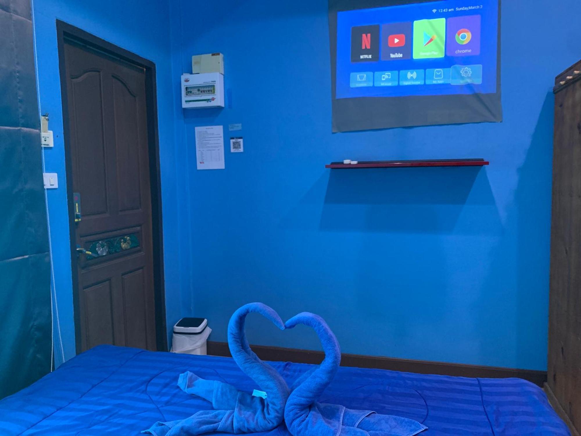 ลุงดำฮัทบีช Hotel Koh Samet Екстериор снимка