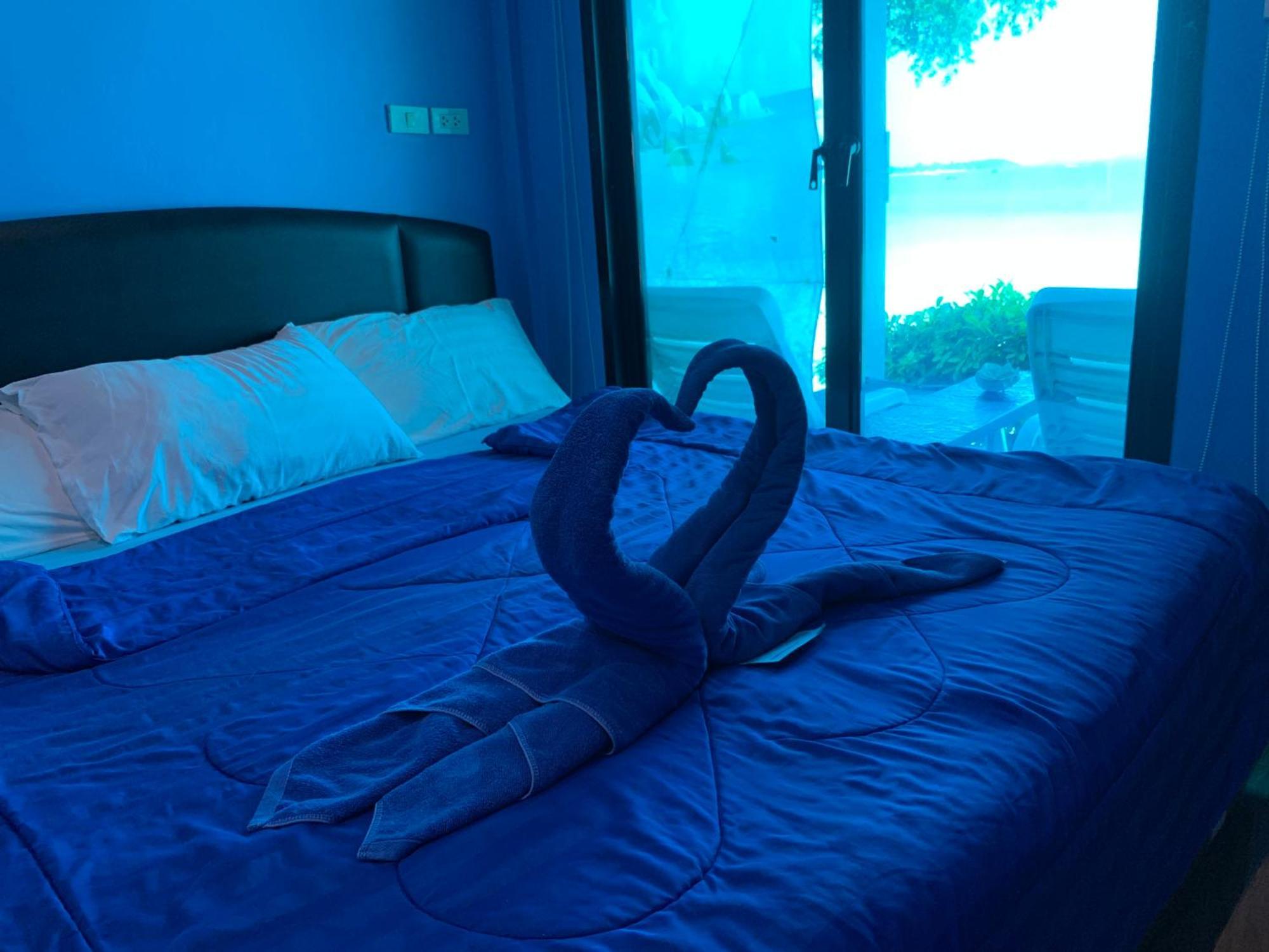 ลุงดำฮัทบีช Hotel Koh Samet Екстериор снимка